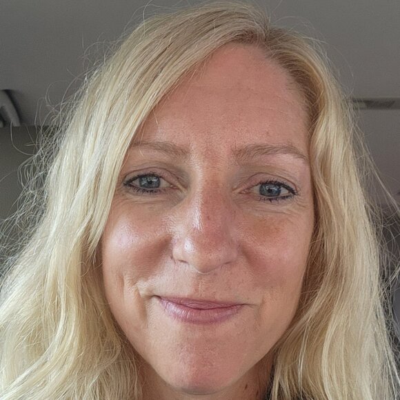 Meet your Posher, Kim - Picture 1 of 1